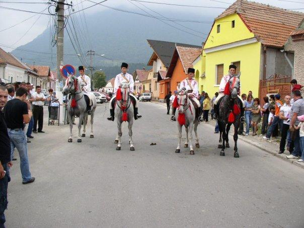 Sura Pietrei Craiului Hotel Zărneşti Екстериор снимка