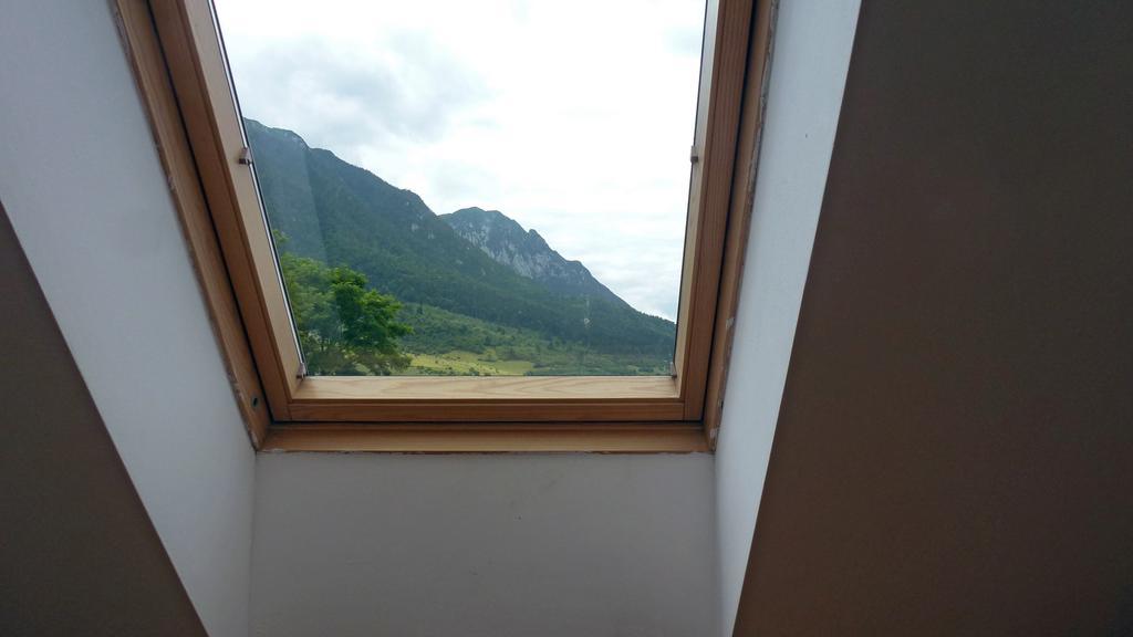 Sura Pietrei Craiului Hotel Zărneşti Екстериор снимка